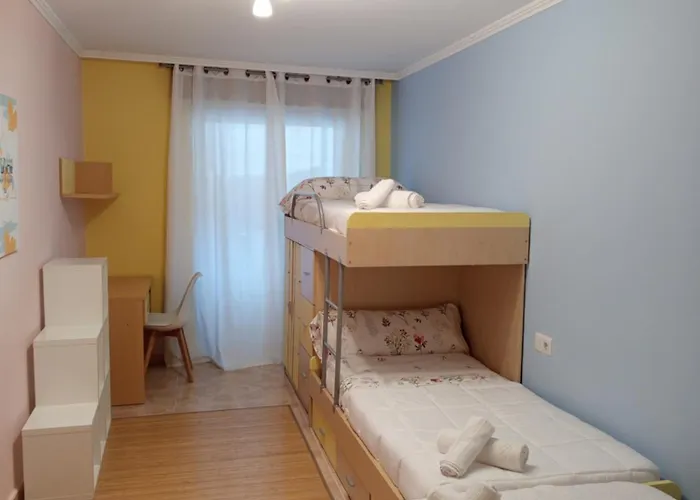 Piso Centrico En アパート *